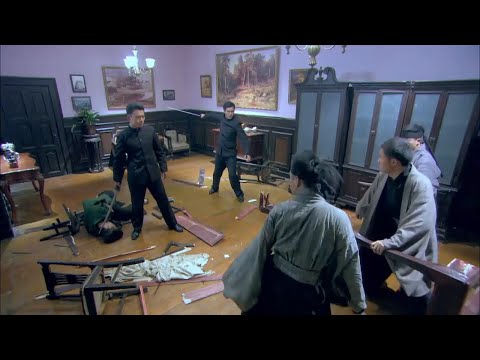 Видео: Японец отправляет 4 лучших солдат, чтобы разобраться с китайским агентом, но агент - мастер кунг-фу.