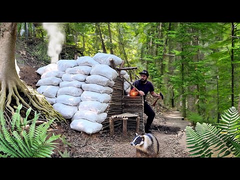 Видео: Строительство подземного убежища из мешков