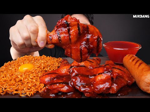 Видео: острая курица и лапша, колбаса 🍗 SPICY BBQ CHICKEN FIRE NOODLE SAUSAGE ASMR MUKBANG