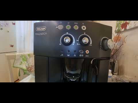 Видео: кофемашина delonghi manifica мигает индикация наполнения ёмкости гущи.