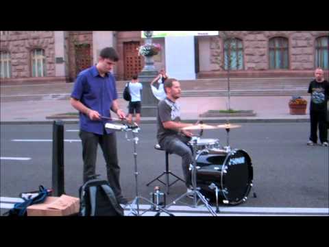 Видео: Айдамир Мугу в Киеве 2011.wmv