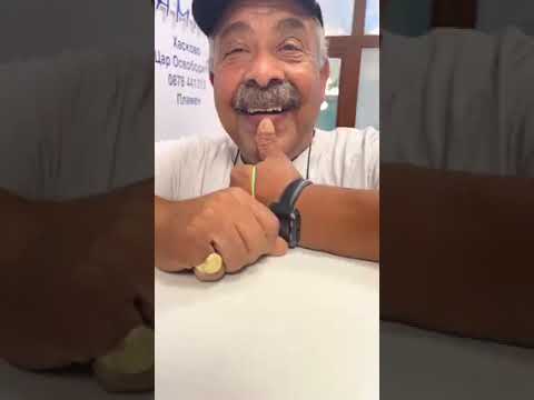 Видео: Гладен само за пари - Ангел (продавача на телефони) - смях