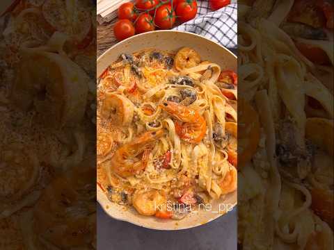 Видео: Лапша Том Ям с креветками 🍜🦐Как вам идея? Будете пробовать? #рек #рекомендации