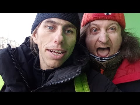 Видео: Мусорки Киева. Что можно найти?