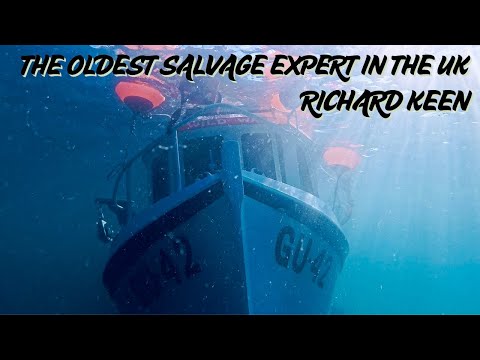 Видео: Полная история спасения рыболовного судна Wild Wave Guernsey, написанная Ричардом Кином и др.