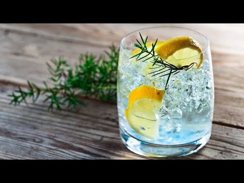 Видео: Огуречный джин на самогонном аппарате HERO