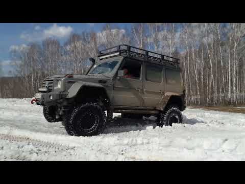 Видео: NISSAN TERRANO 1 1993 TD27T AT. Нескучный автомобиль 2  Гелик на порталках vs Jeep Cherokee OFF ROAD