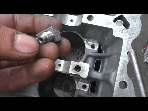 Видео: Устанавливаем Масляные форсунки и кайфуем. Пежо EP3