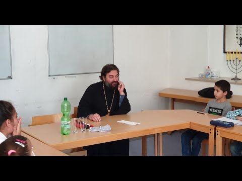 Видео: Протоиерей Андрей Ткачев, один день в Воскресной школе. 12 октября 2019 г.  Ландсхут, Германия