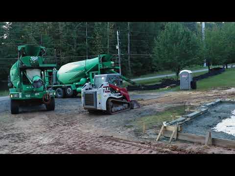 Видео: Процесс ПОШЕЛ | Заливаем Бетон | Стройка в США
