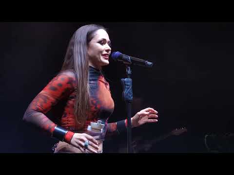 Видео: The Hardkiss (Julia Sanina) - Гора / Два вікна (Tallinn, Helitehas, 30.11.2024)