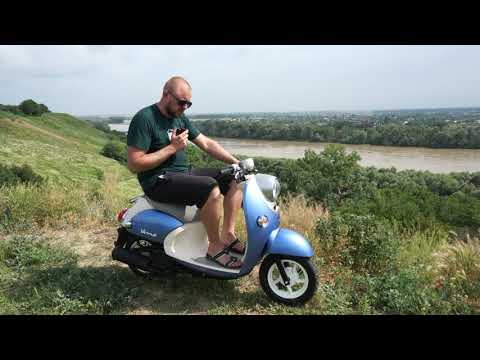 Видео: Один из лучших скутеров! Обзор на Yamaha Vino. Инжектор с водяным охлаждением 4T.