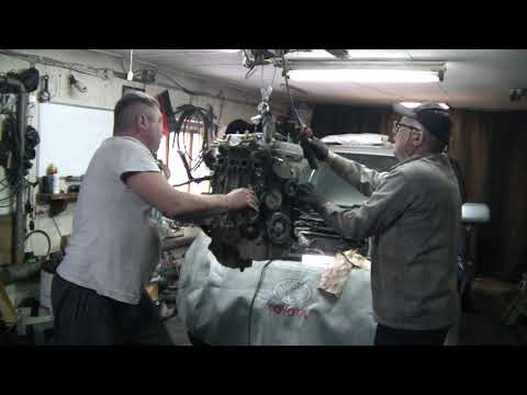 Видео: Suzuki Grand Vitara двс J20A ревизия со снятием двс. часть 1.