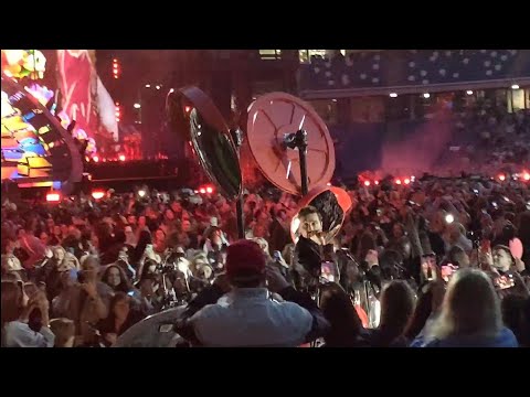 Видео: Дима Билан - Мегамикс (ВТБ Арена, Москва, 21.06.2025)
