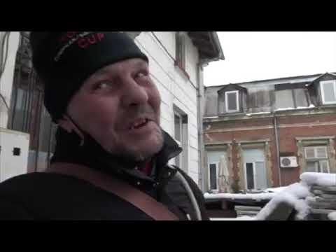 Видео: Как оцеляват бездомните хора?