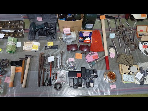 Видео: Барахолка инструмента, электроника та багато інших цікавих речей. 