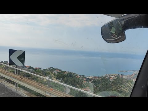 Видео: Бонусы на работе, или Когда сошлись звёзды). Заехал на пляж на 45 минут