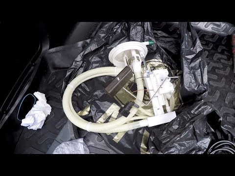 Видео: Замена регулятора давления топлива