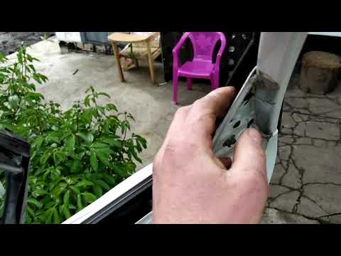 Видео: HUNDAI sonata 2012г.в LPi,как разобрать заднюю дверь, снять карточку двери, вытащить стекло,клипсы .