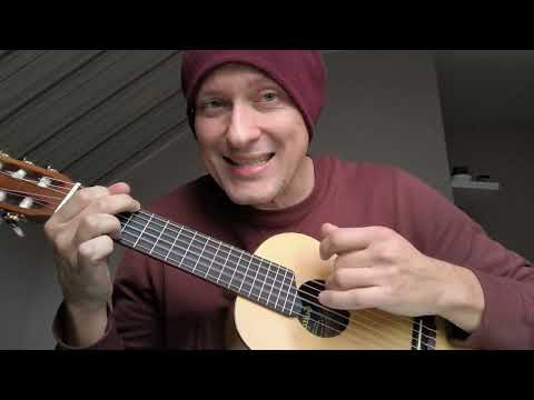 Видео: Градусы - Видимо. Дворовый кавер Недобарда на гитарлеле. Only natural. AI free)