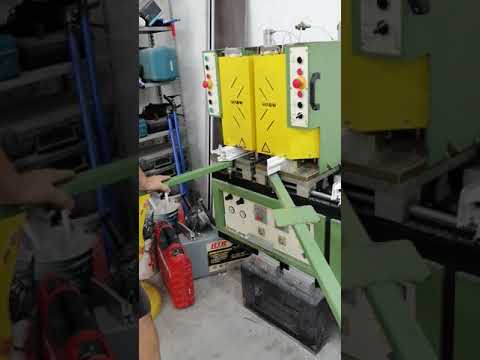 Видео: залепване на малък прозорец от ПВЦ тел:0877111000