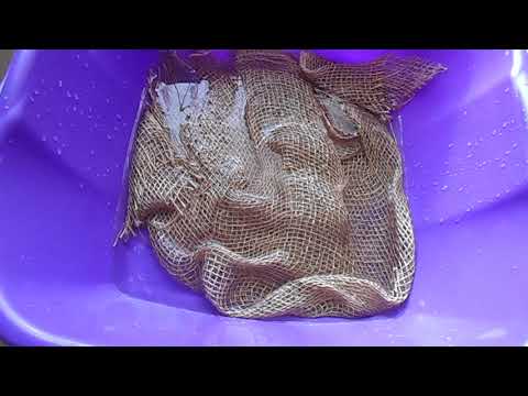 Видео: Летние шляпы из мешковины