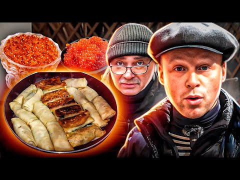 Видео: БЛИНЧИКИ НОВОГОДНИЕ САМЫЕ ВКУСНЫЕ. Блины с мясом рецепт. Мясной соус с красной икрой.