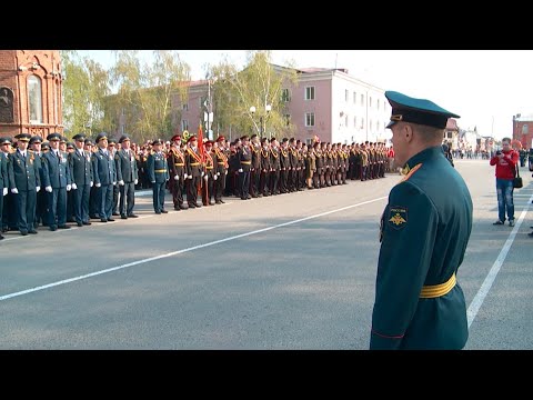 Видео: 9 мая в Бийске праздник прошёл в сокращённом варианте ("Будни", 11.05.21г., Бийское телевидение)