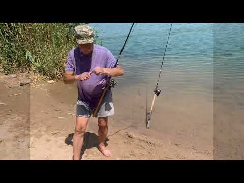 Видео: Рыбалка на карьере. воровство снаряжения у рыбаков.