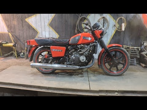 Видео: замена чехла сиденья иж юпитер 5 ижахонда