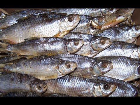 Видео: Как правильно солить рыбу. Засолка рыбы. Осторожно - червь солитер!