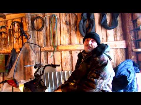 Видео: Маленький консилиум по поводу изгнания нечистой силы из снегохода  Бурана