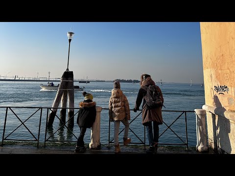 Видео: Венеция с семьей : простая жизнь удивительного города