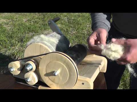 Видео: Кардер барабанный для шерсти