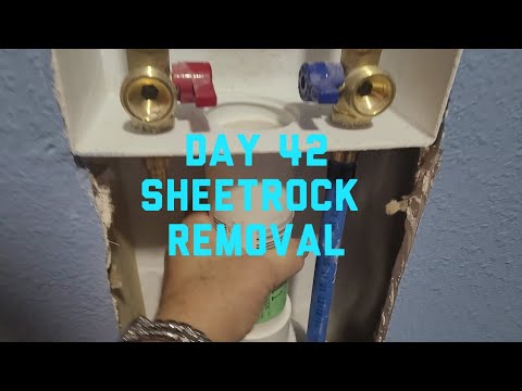 Видео: День 42: снятие гипсокартона 😵‍💫