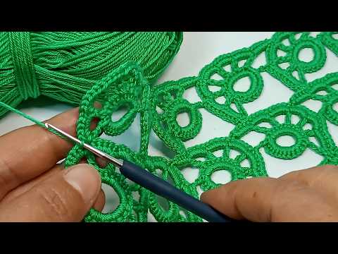 Видео: НАСТОЯЩЕЕ ПРОИЗВЕДЕНИЕ ИСКУССТВА! Я нашла отличный узор для вязания крючком скатертей и штор.