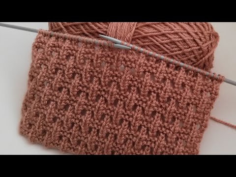 Видео: Урок вязания простой плетеной корзины двумя спицами 🎉