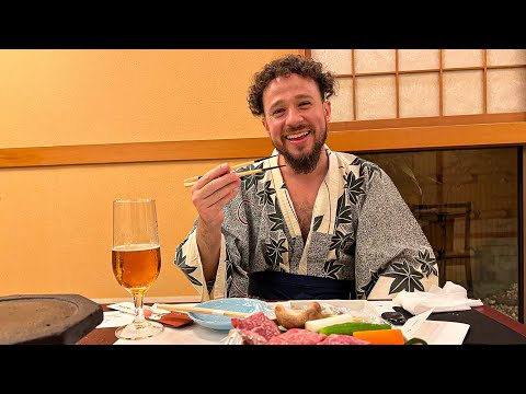 Видео: Самый старый отель в мире: 1,300 ЛЕТ | Япония 🇯🇵🏯