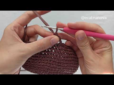 Видео: МК Бохо 5. Вяжем декоративный ряд с дырочками на тулье