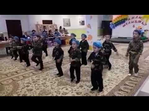 Видео: "Сарбаздар "бии флешмоб👍👍👍Акбобек орталыгы. Актобе.