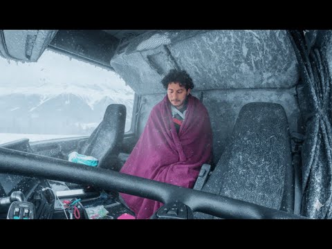 Видео: Смотрите утреннюю рутину дальнобойщика в морозную погоду!