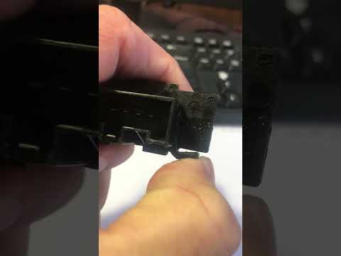 Видео: Фіат Тіпо. Блок управления вентилятором обдува салона. Снятие.