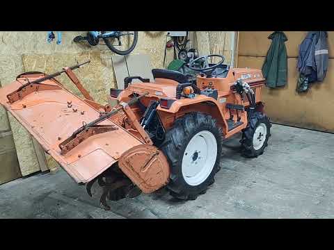 Видео: Замена сальников и подшипников на фрезе Kubota