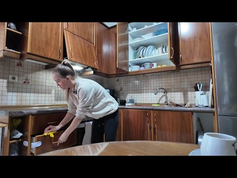 Видео: Люди больше не могут слушать мои ПРИЧИТАНИЯ. Каждое видео про запасы.