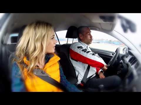 Видео: VW GOLF 7: Тест-драйв в программе "Москва рулит".