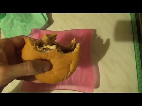 Видео: Ем Гамбургер из МакДоналдса дома на кухне - часть вторая