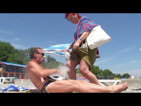 Видео: Задымился! Ржака Угарный прикол Смеялся до слез Best Pranks Ever Compilation Crazy Public Reactions