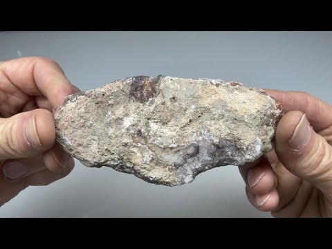 Видео: Насколько хорошо он будет падать? - Мексиканский агат Crazy Lace