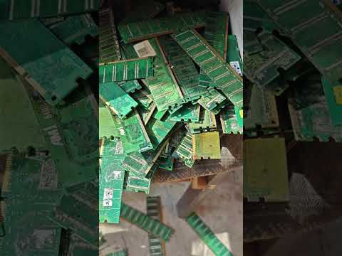 Видео: Снимаю чипы с планок памяти