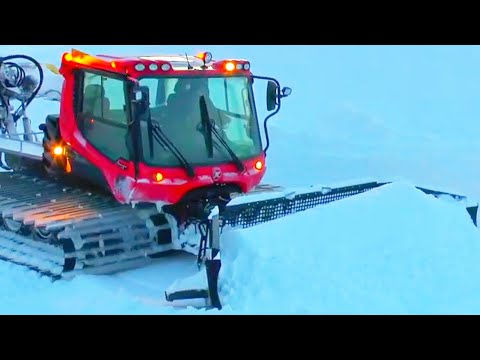 Видео: 🇷🇺Как Ратраки Готовят Лыжные Трассы в Красноярске Собка NEW 2021